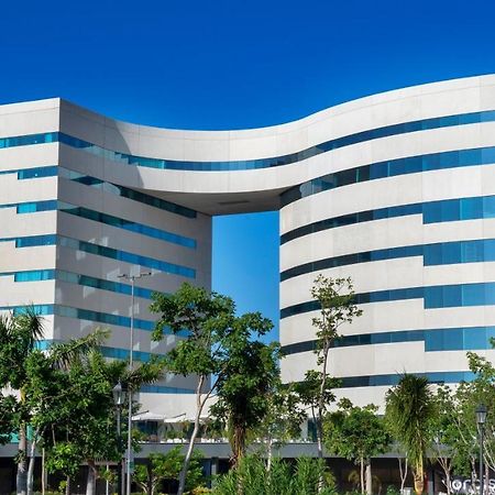 Holiday Inn & Suites - Merida La Isla By Ihg Exterior foto