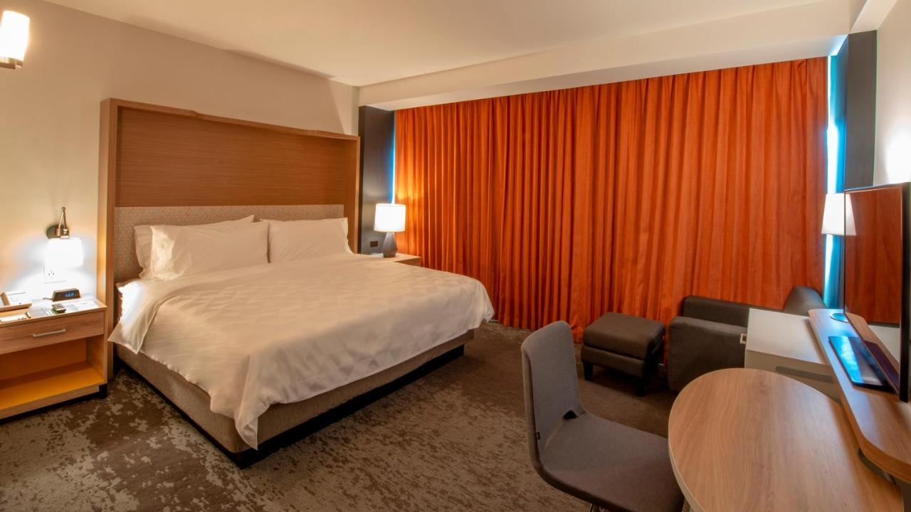 Holiday Inn & Suites - Merida La Isla By Ihg Zimmer foto