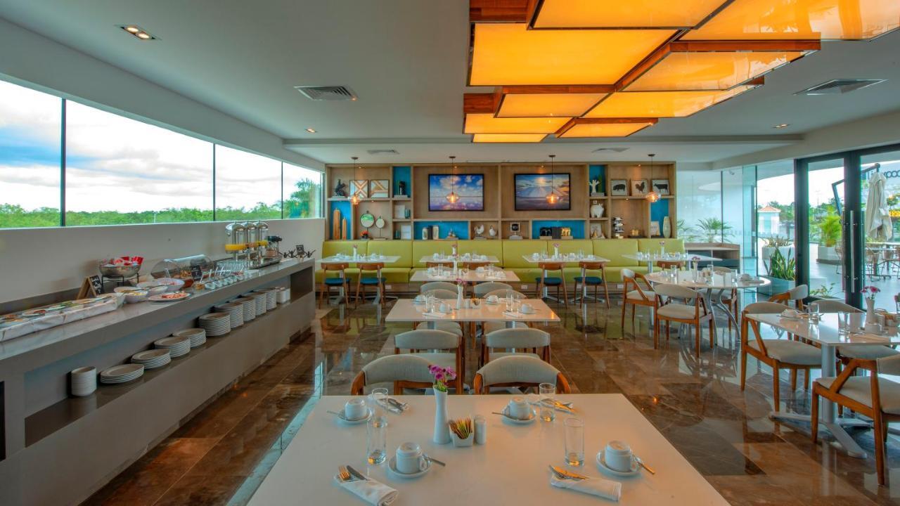 Holiday Inn & Suites - Merida La Isla By Ihg Exterior foto