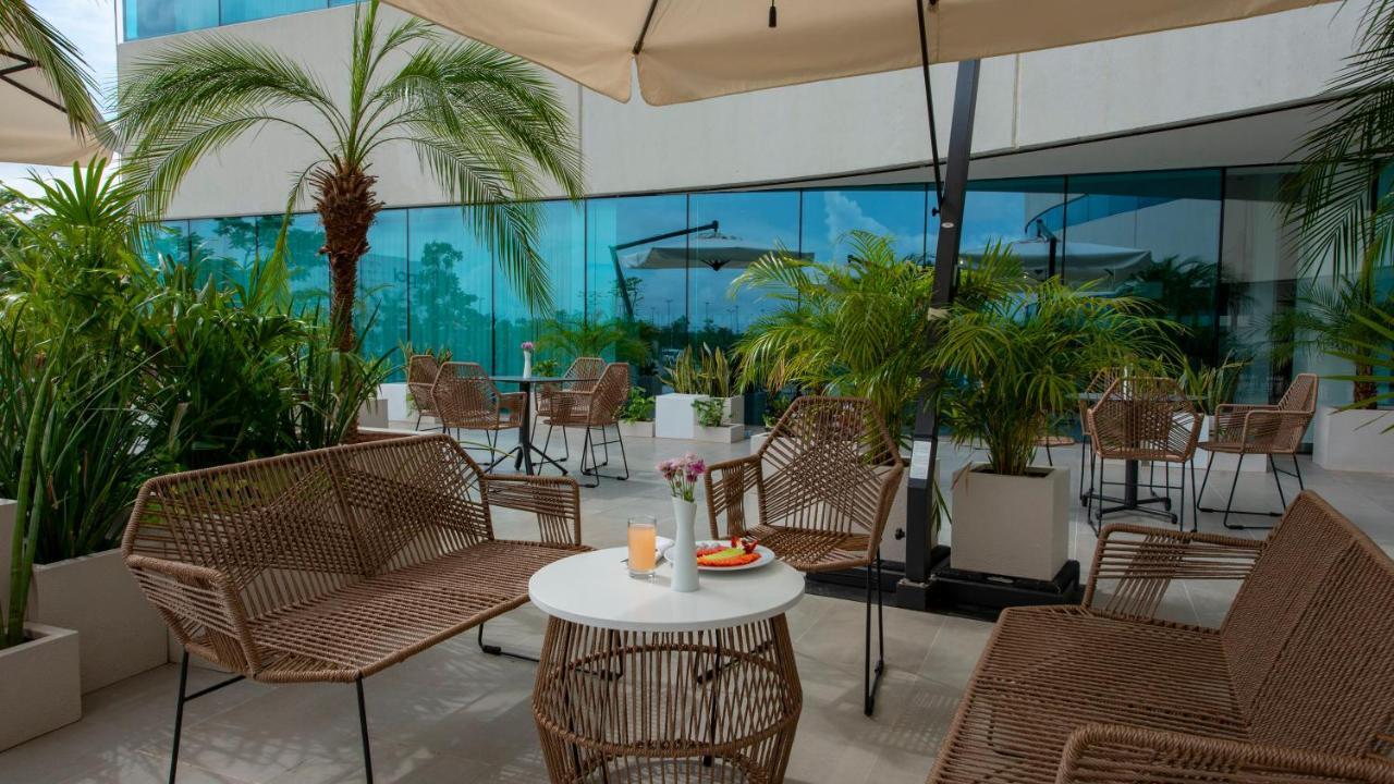 Holiday Inn & Suites - Merida La Isla By Ihg Exterior foto
